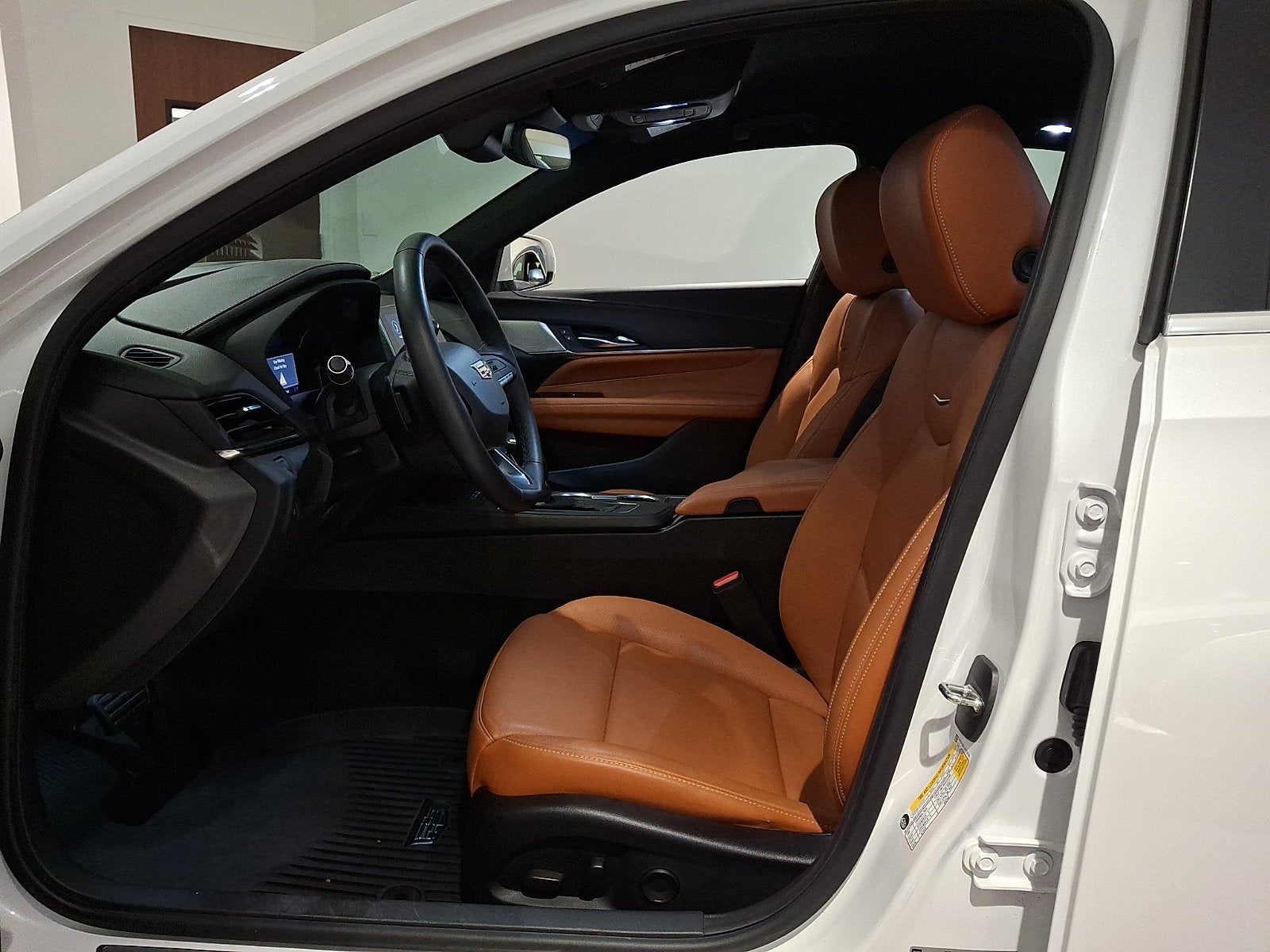 2023 Cadillac CT4 Premium Luxury
