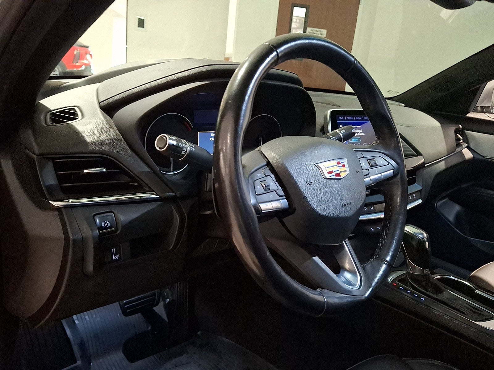 2024 Cadillac CT4 Luxury