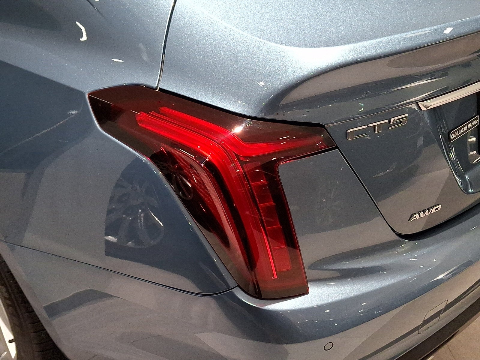 2023 Cadillac CT5 Luxury