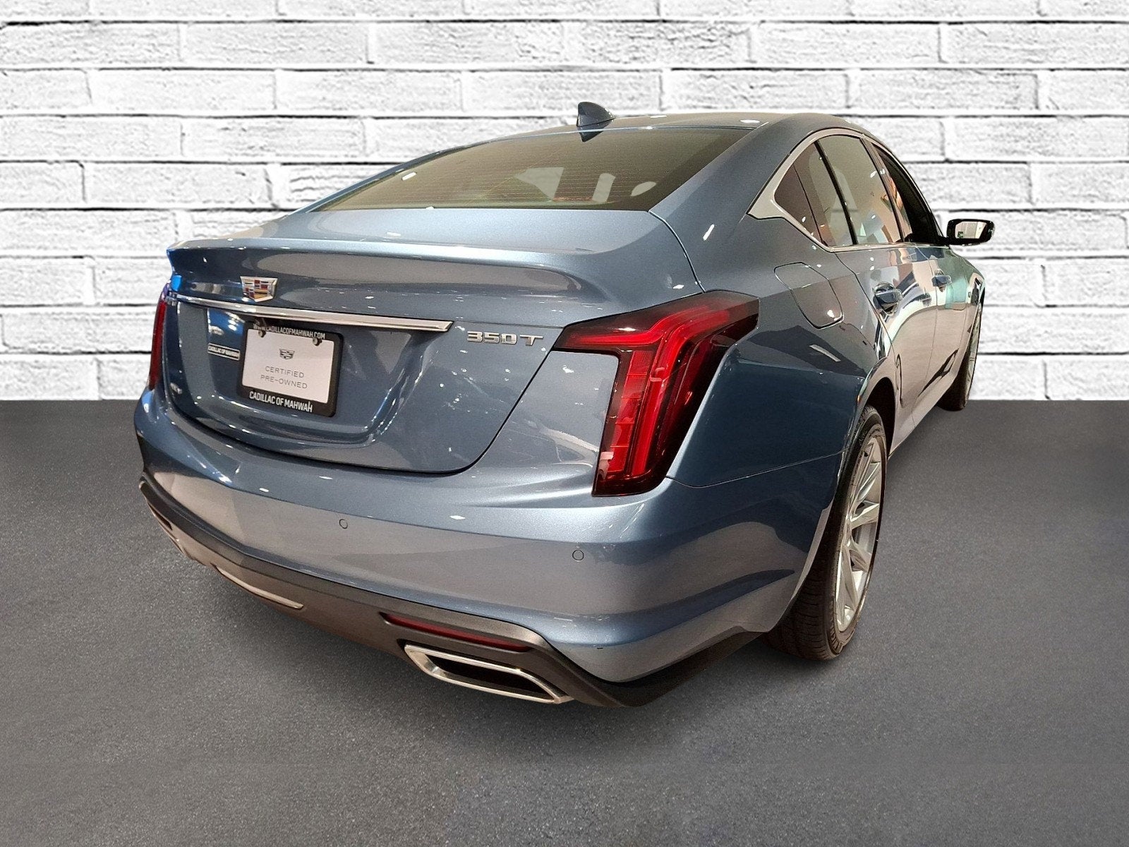 2023 Cadillac CT5 Luxury