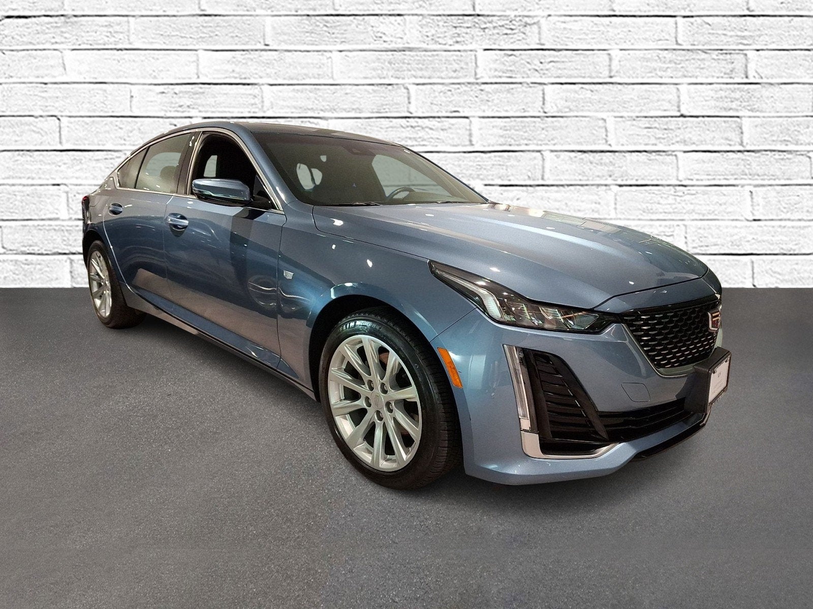 2023 Cadillac CT5 Luxury