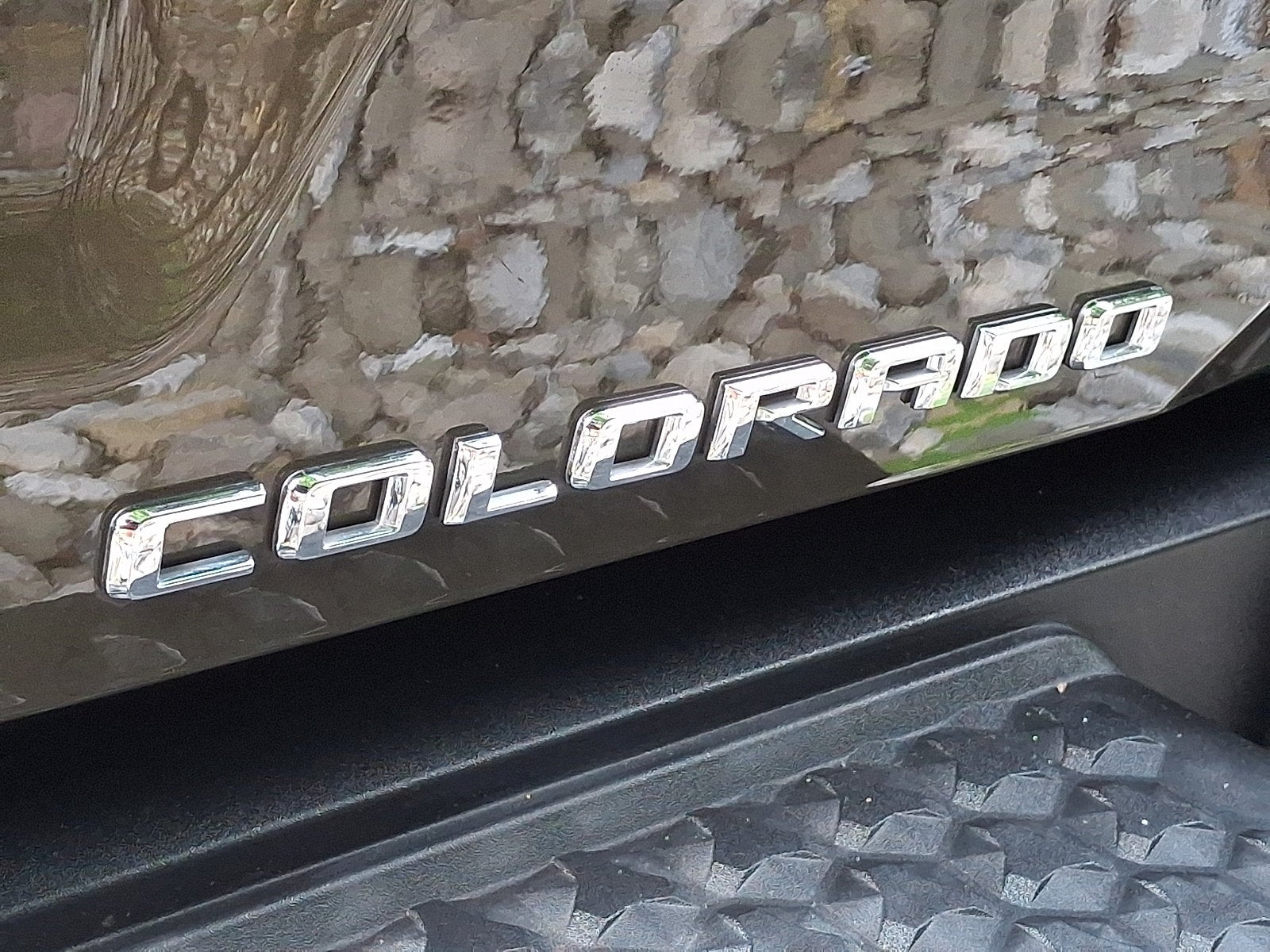 2024 Chevrolet Colorado WT
