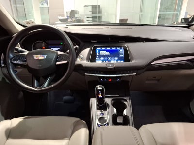 2023 Cadillac XT4 Luxury
