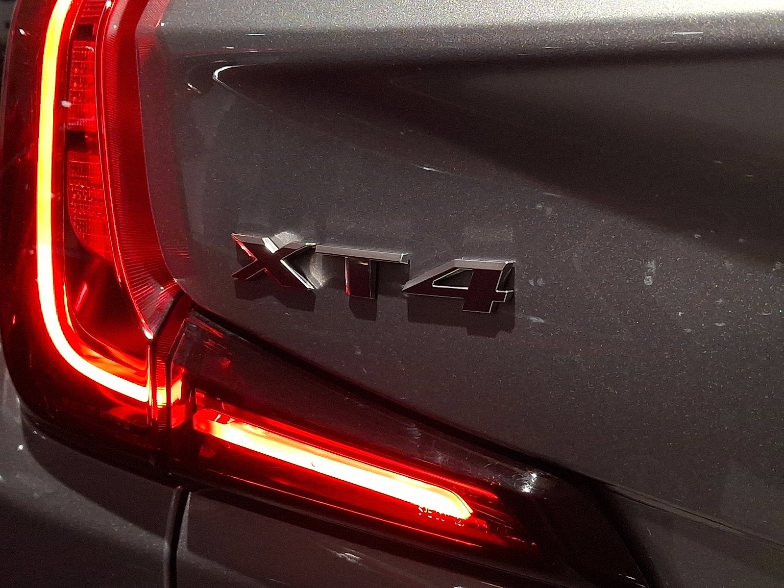 2023 Cadillac XT4 Luxury