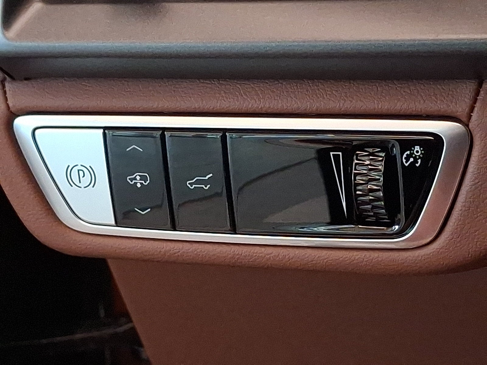 2027 Cadillac VISTIQ Platinum