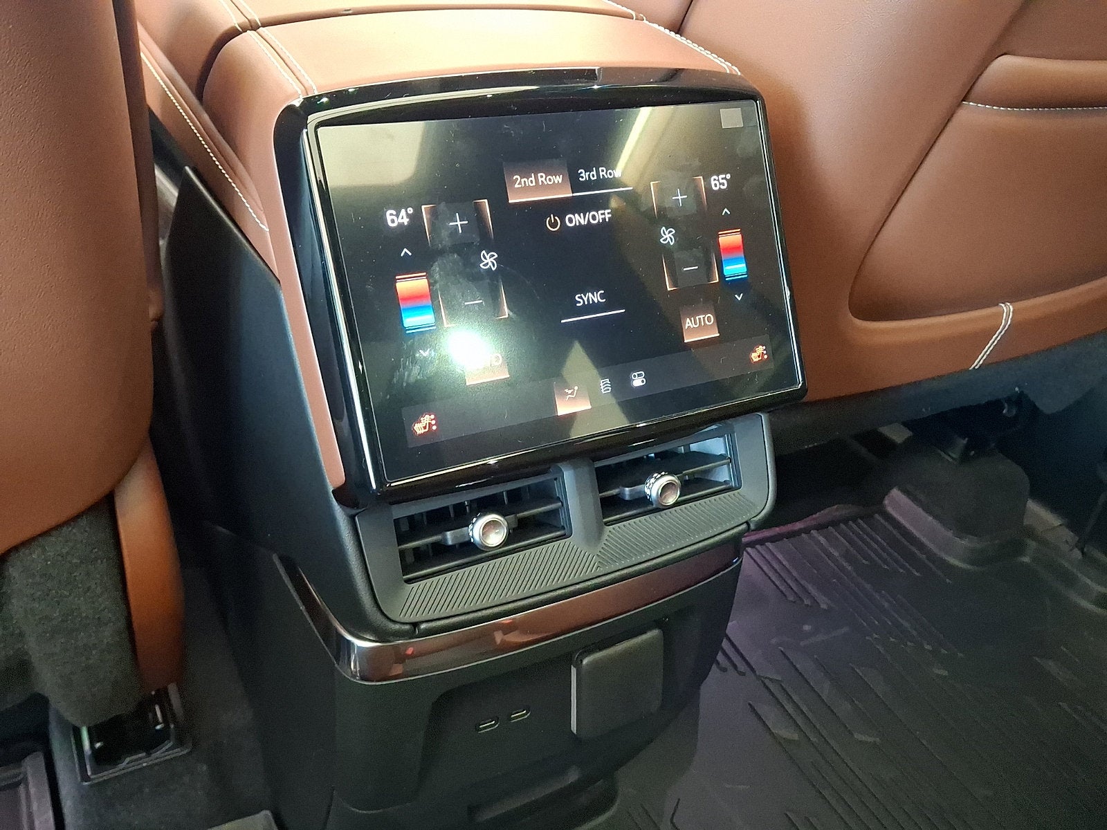 2027 Cadillac VISTIQ Platinum