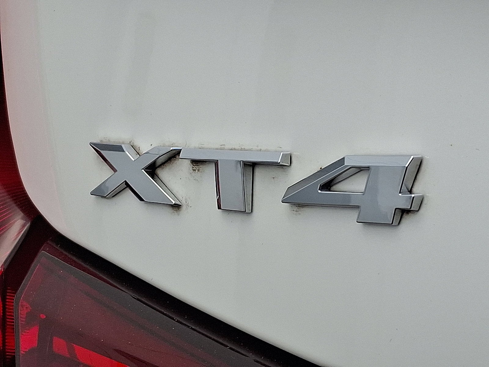 2023 Cadillac XT4 Luxury