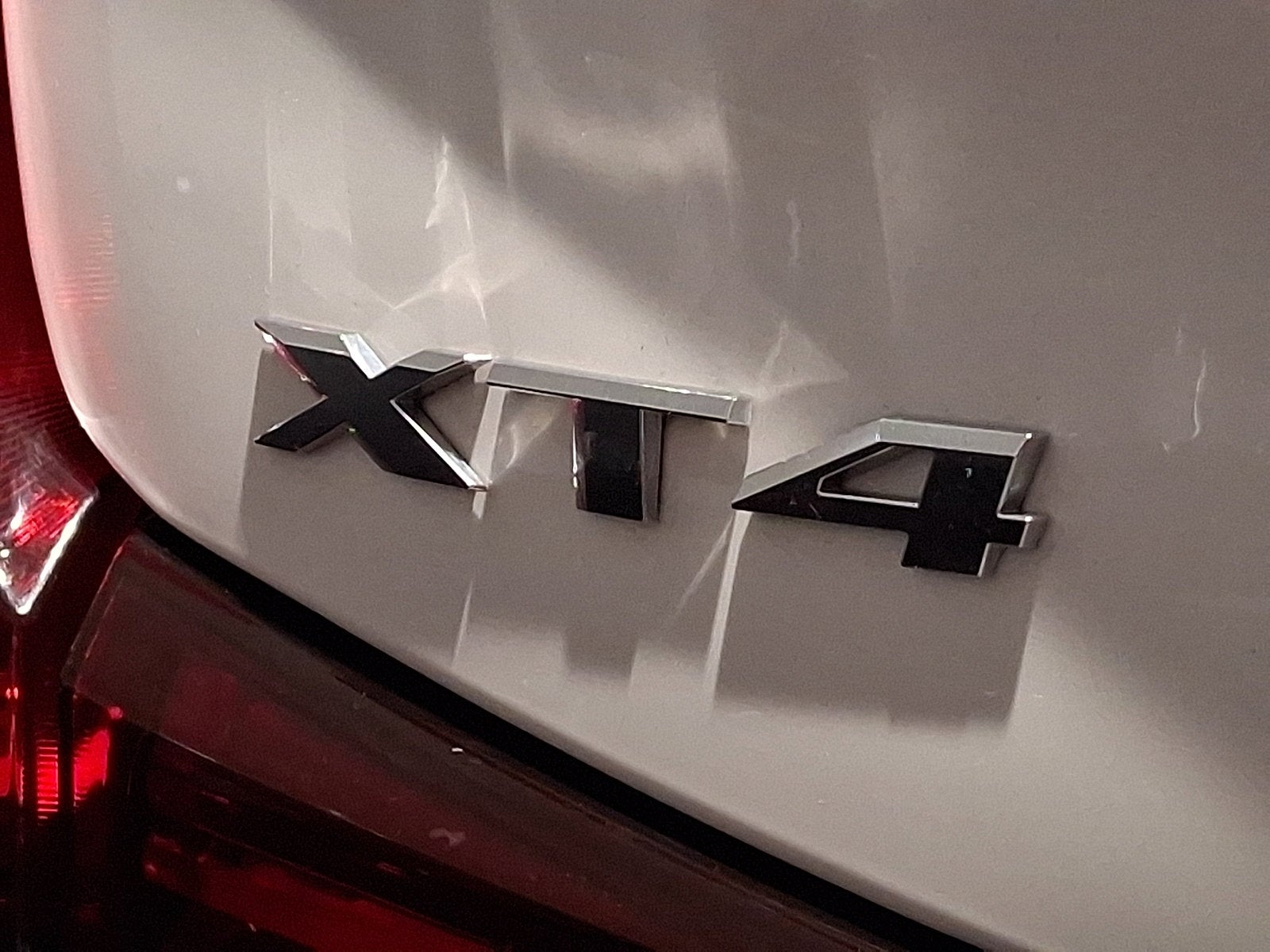 2023 Cadillac XT4 Luxury