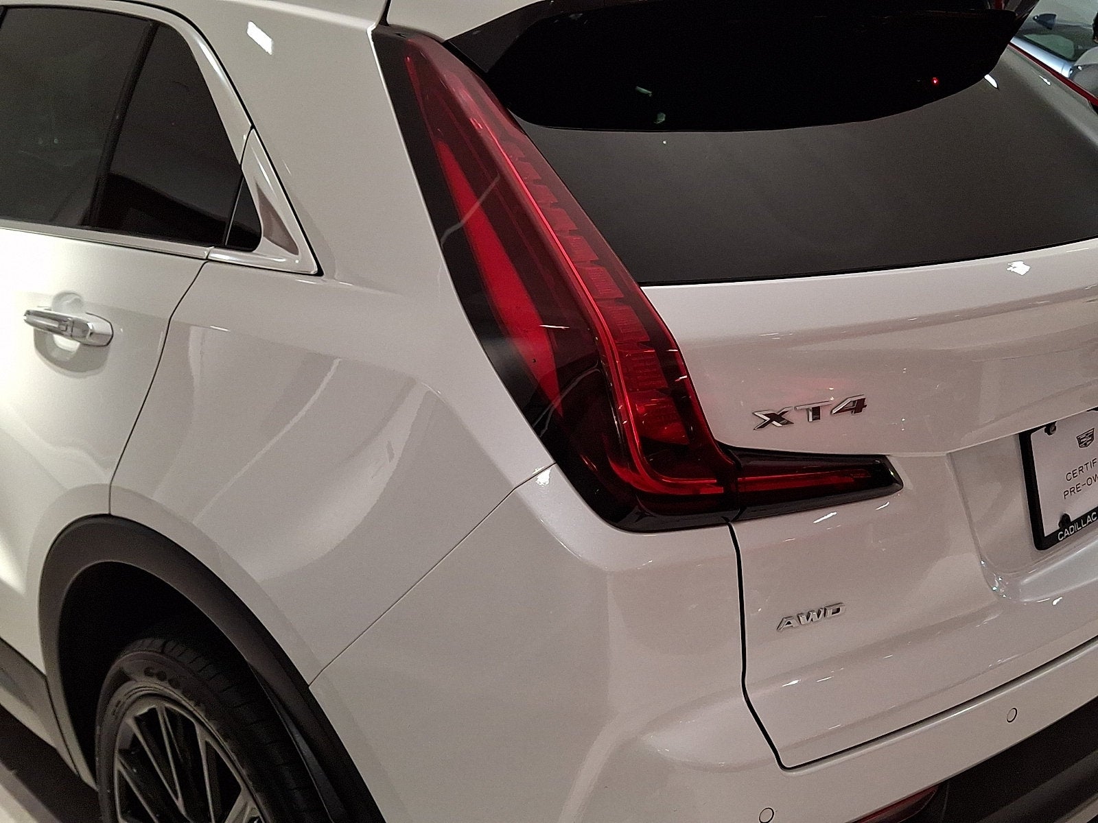 2023 Cadillac XT4 Premium Luxury