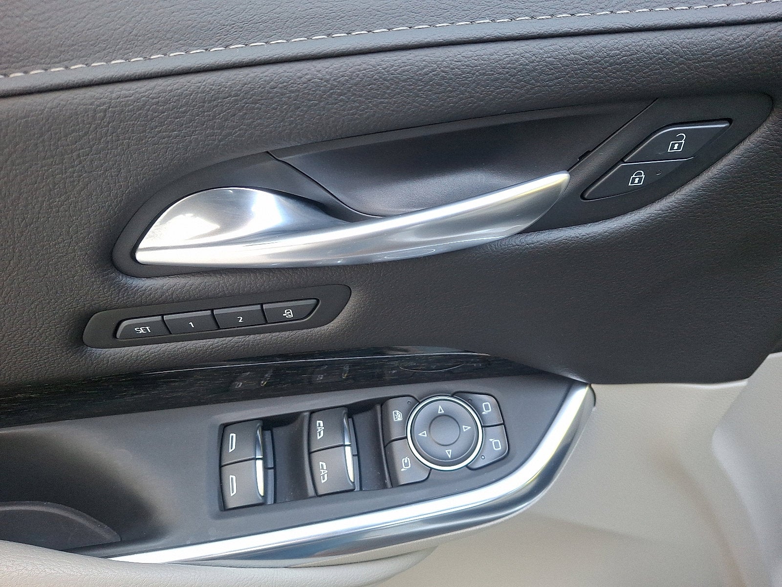 2021 Cadillac XT4 Premium Luxury