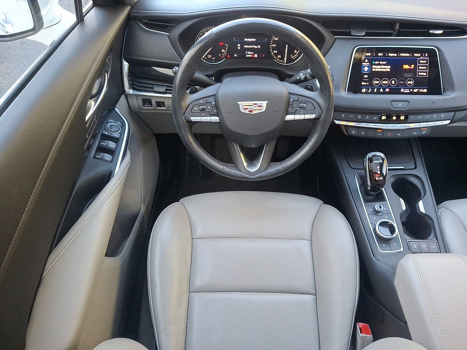 2021 Cadillac XT4 Premium Luxury