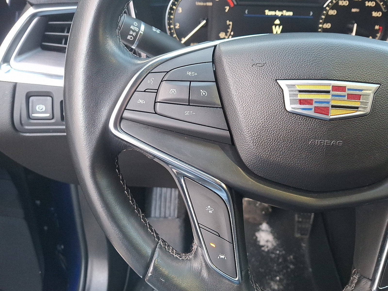 2023 Cadillac XT5 Luxury