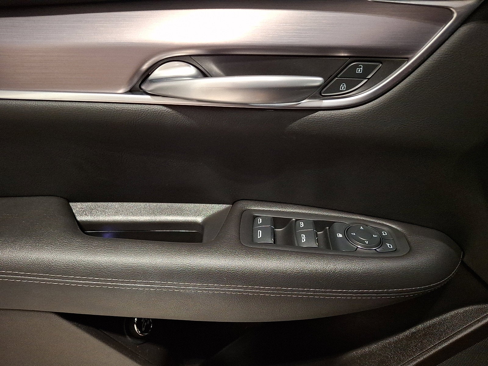 2024 Cadillac XT5 Luxury