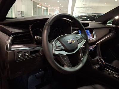 2024 Cadillac XT5 Luxury