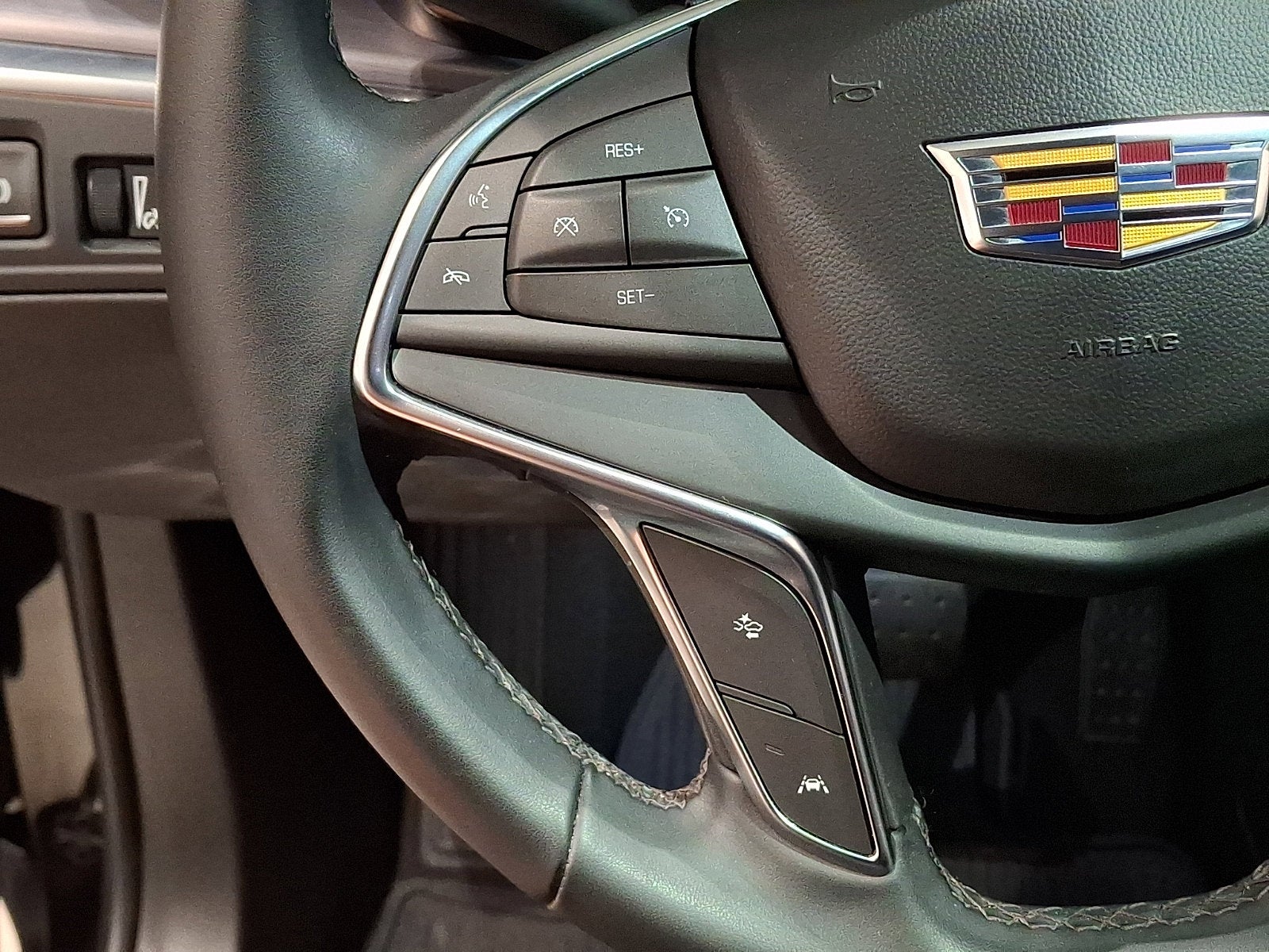 2024 Cadillac XT5 Luxury