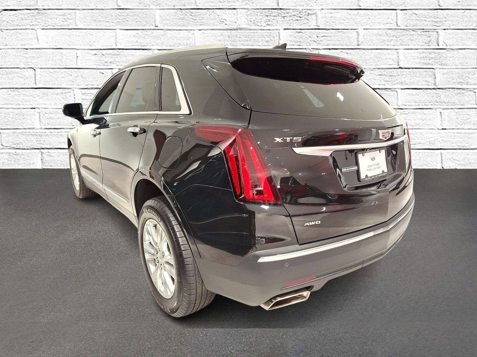 2024 Cadillac XT5 Luxury