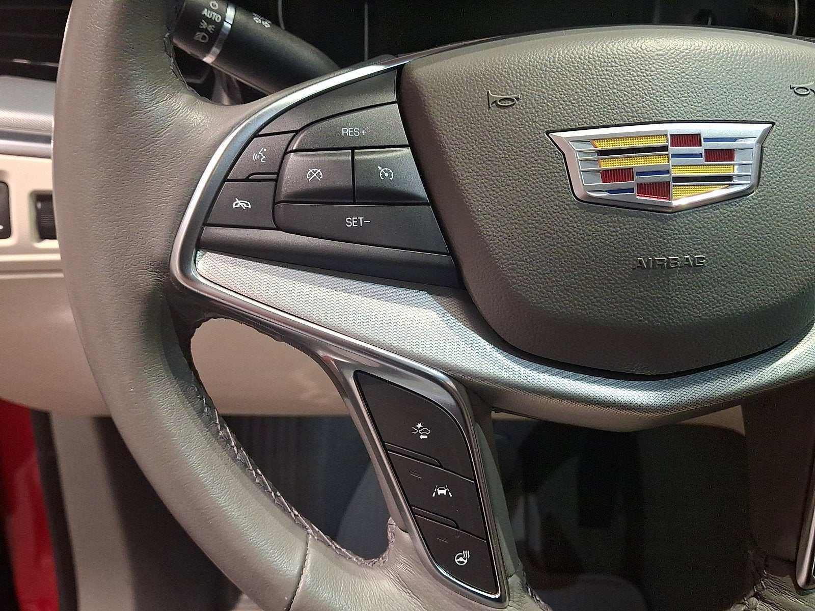 2023 Cadillac XT5 Premium Luxury