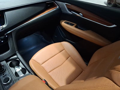 2023 Cadillac XT5 AWD Premium Luxury
