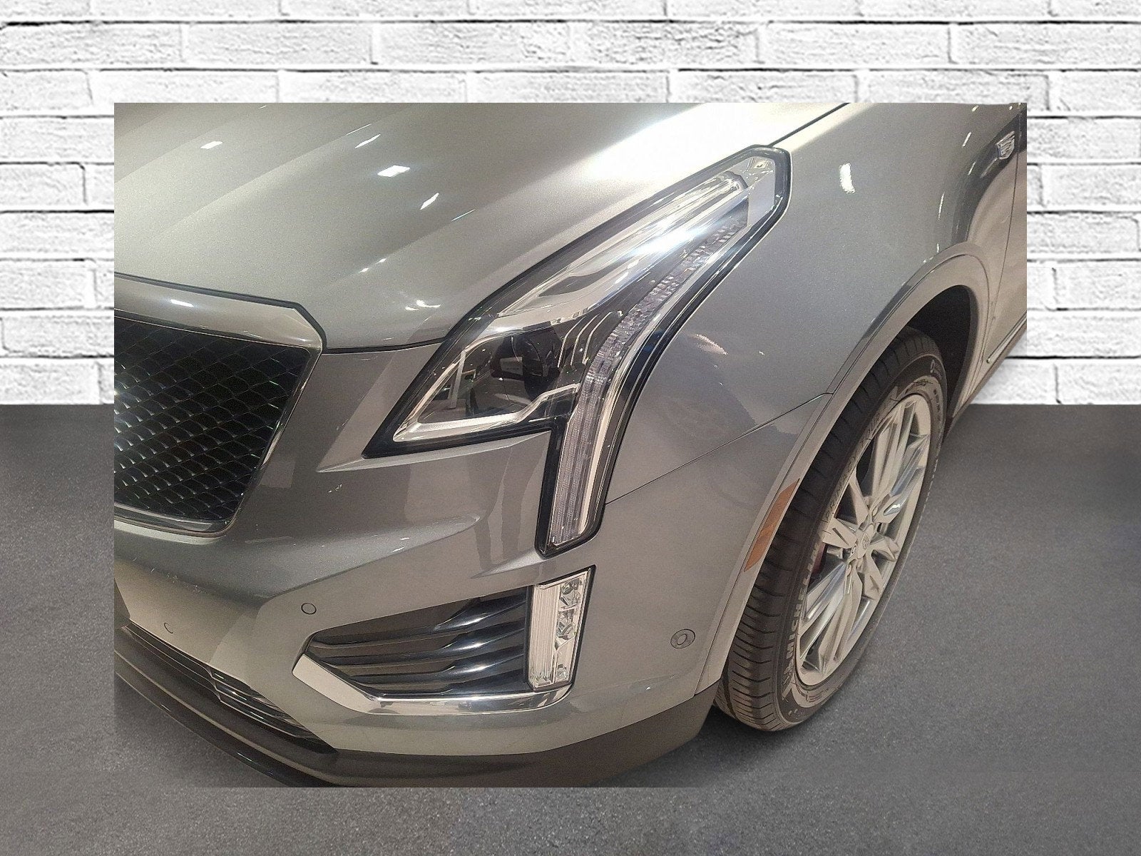 2023 Cadillac XT5 Sport