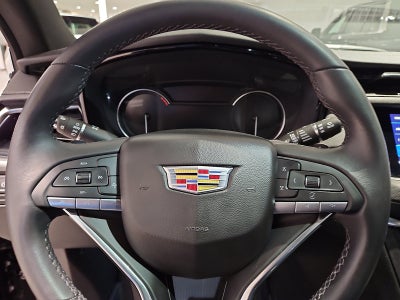2024 Cadillac XT6 Luxury