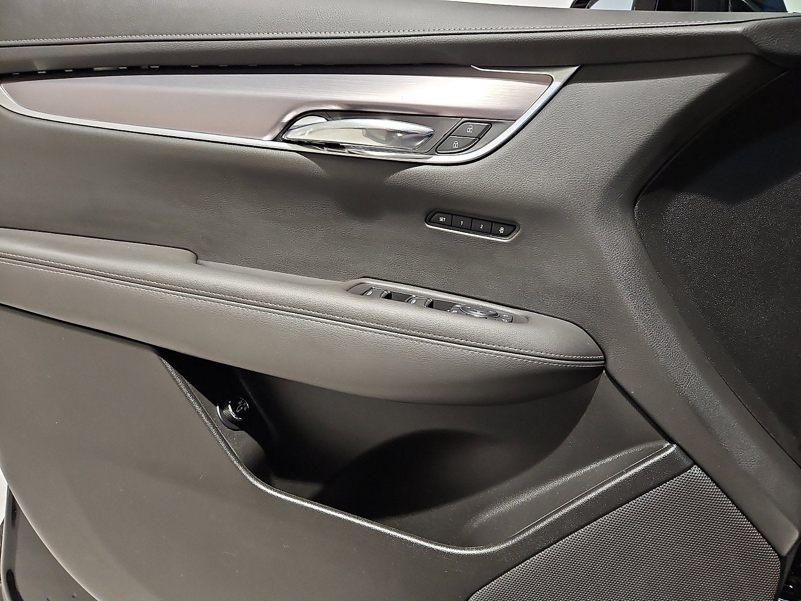 2024 Cadillac XT6 Luxury