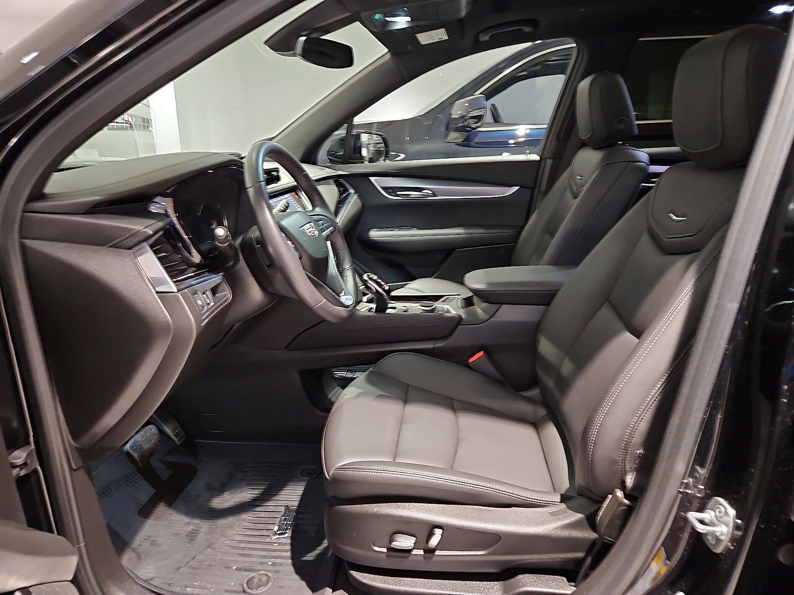 2024 Cadillac XT6 Luxury