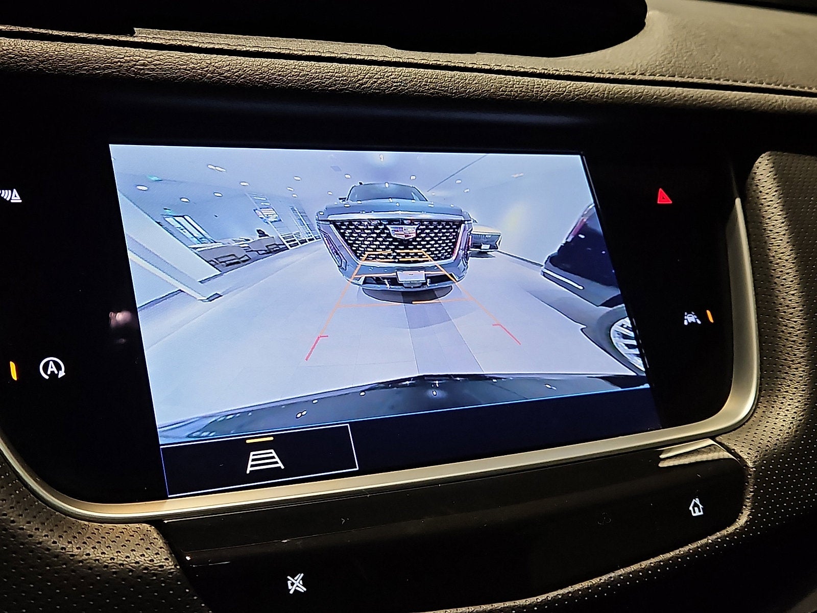 2024 Cadillac XT6 Luxury