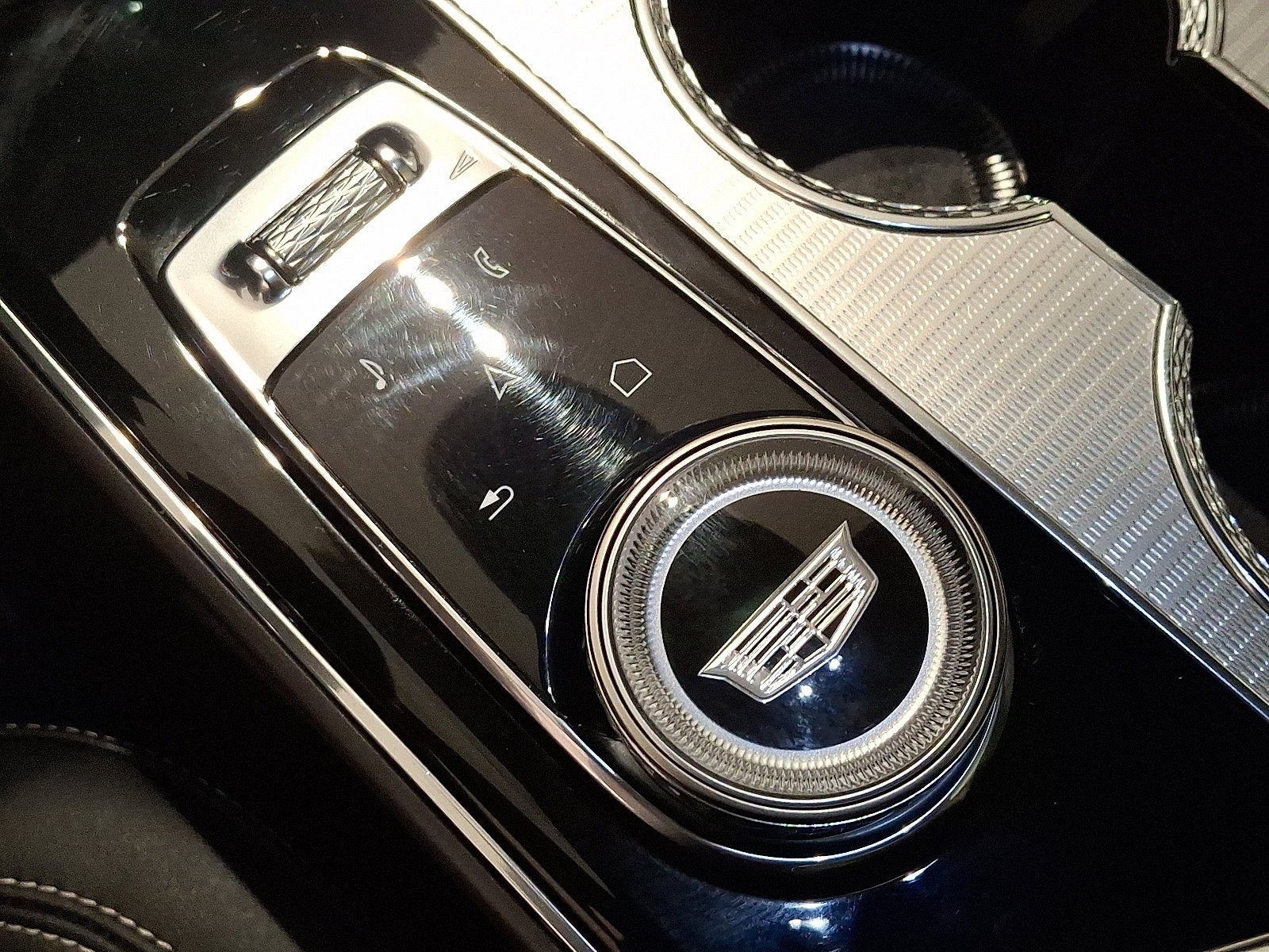 2024 Cadillac LYRIQ Tech