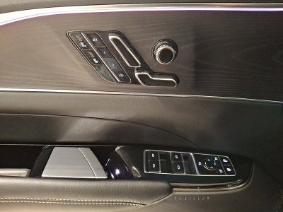 2024 Cadillac LYRIQ Luxury 1