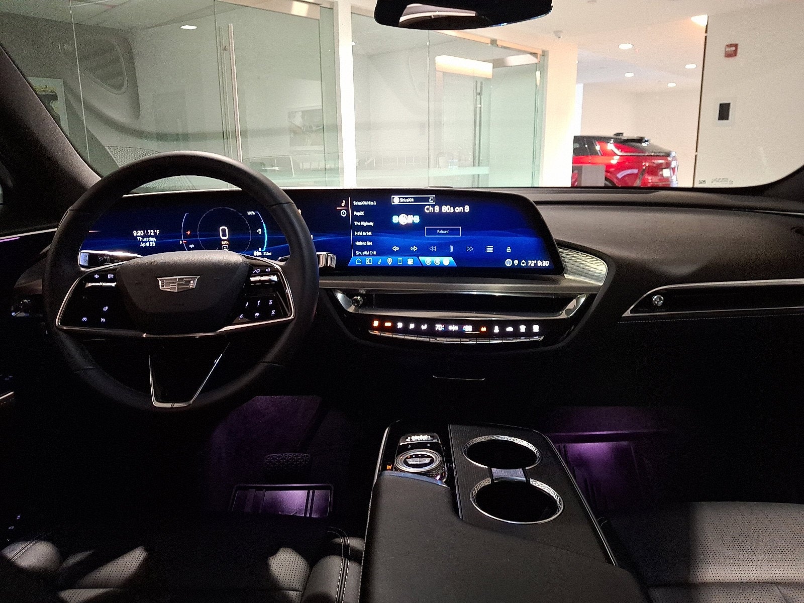 2024 Cadillac LYRIQ Luxury 1