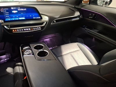 2024 Cadillac LYRIQ Luxury 1