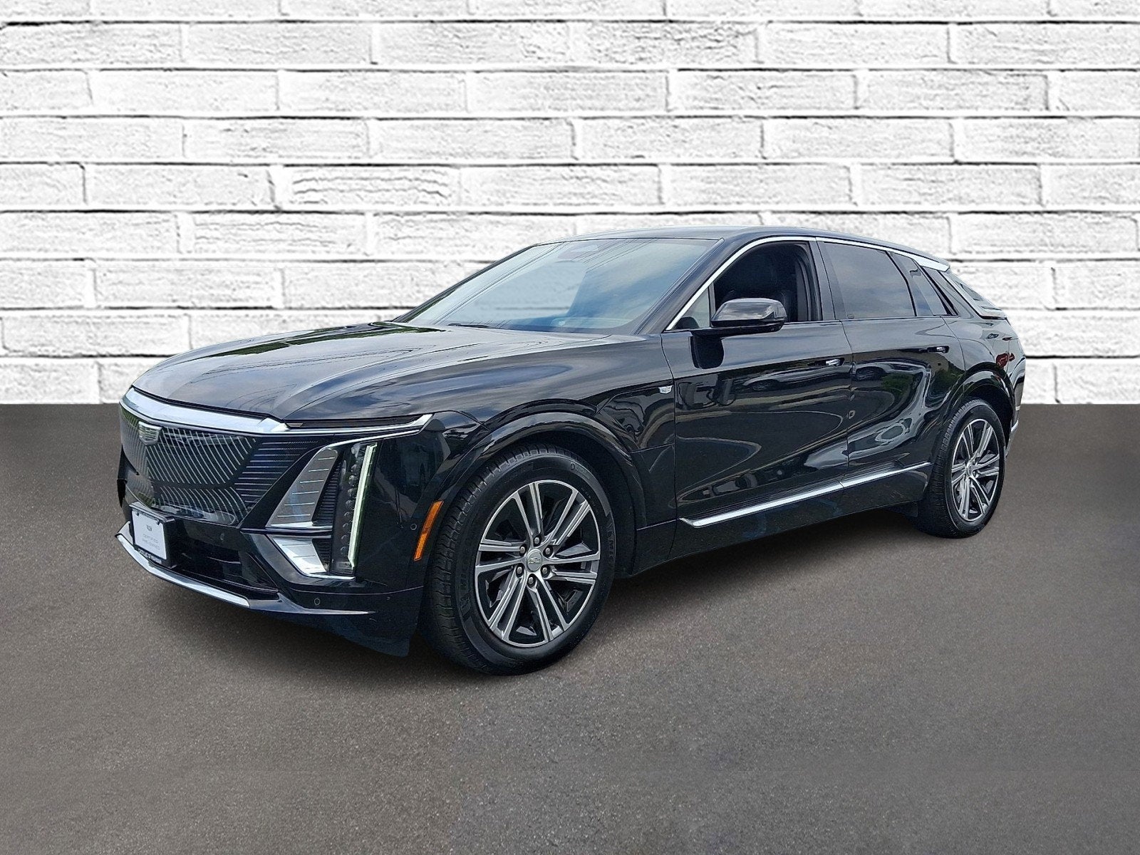 2024 Cadillac LYRIQ Luxury 1