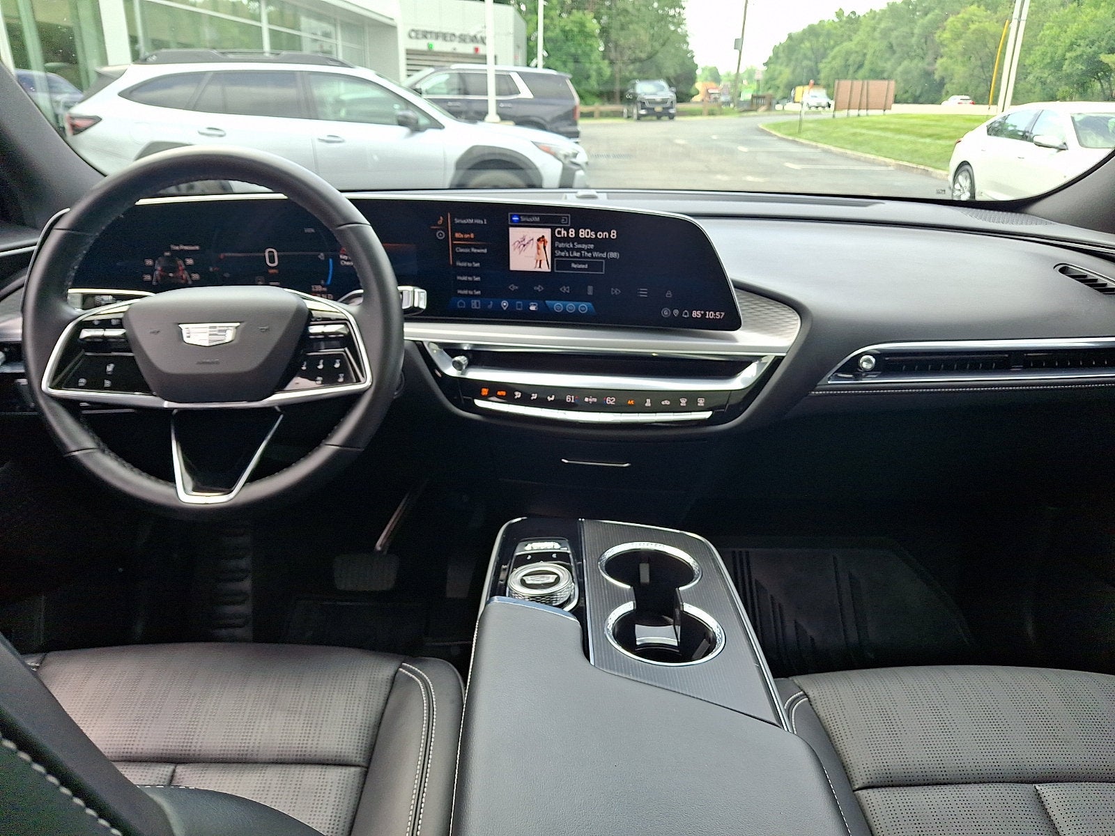 2024 Cadillac LYRIQ Luxury 1