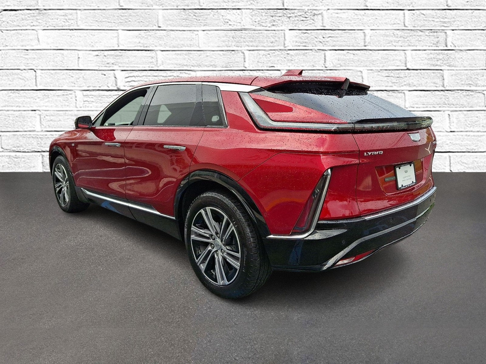 2024 Cadillac LYRIQ Luxury 1
