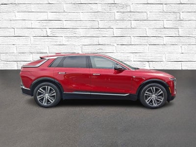 2024 Cadillac LYRIQ Luxury 1