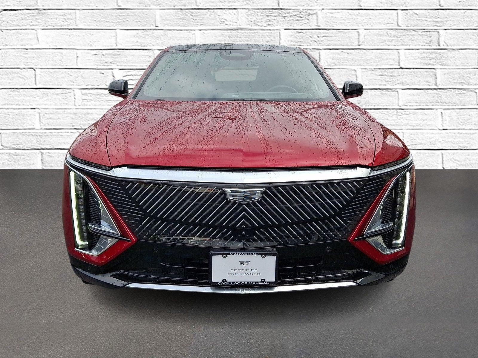 2024 Cadillac LYRIQ Luxury 1