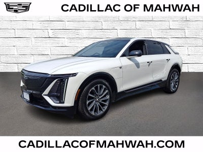 2024 Cadillac LYRIQ Sport 2