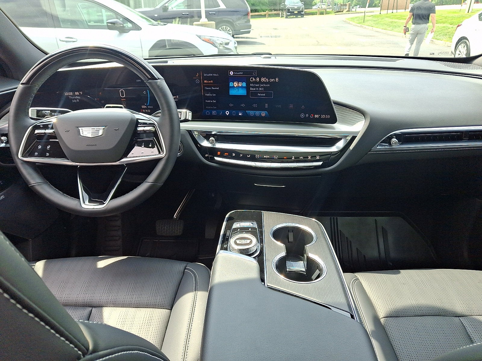 2024 Cadillac LYRIQ Sport 2