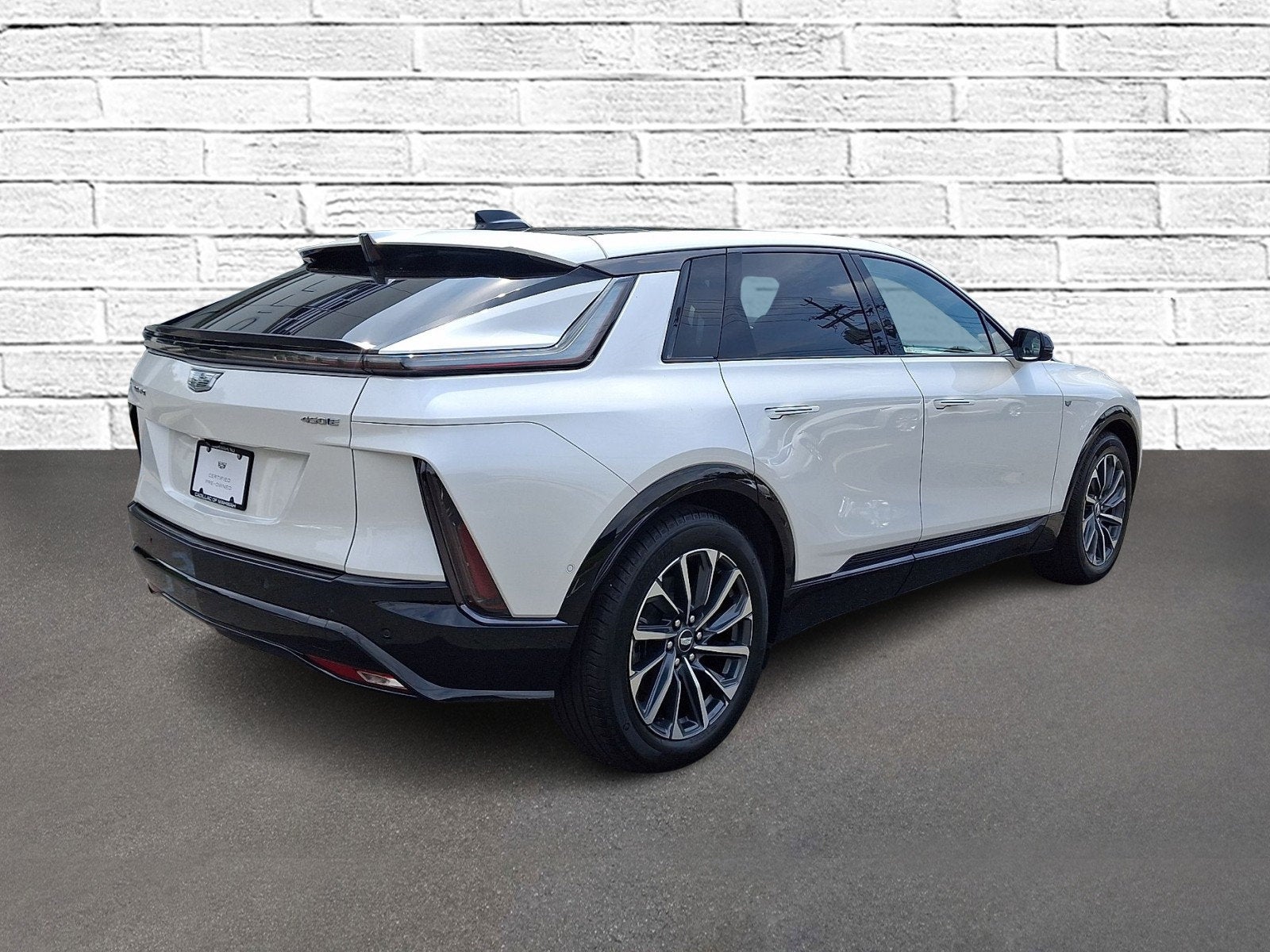 2024 Cadillac LYRIQ Sport 2