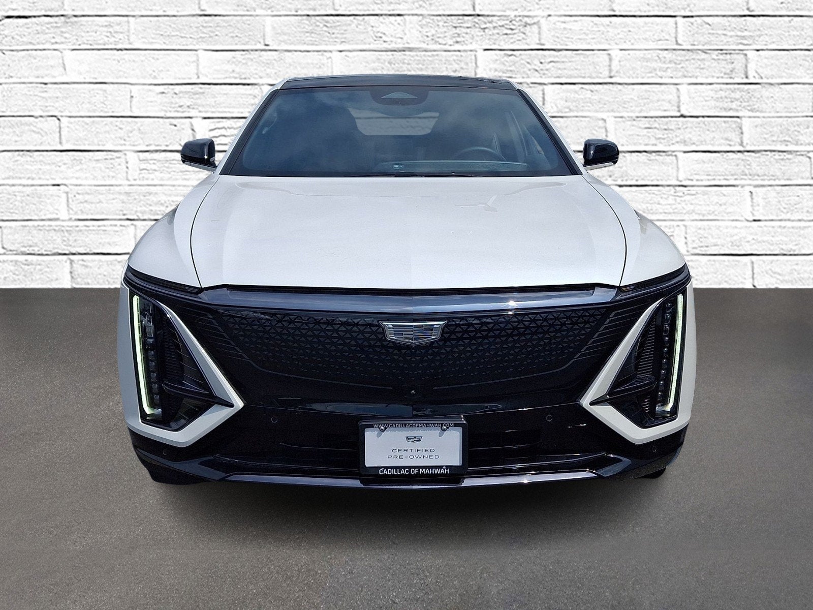 2024 Cadillac LYRIQ Sport 2