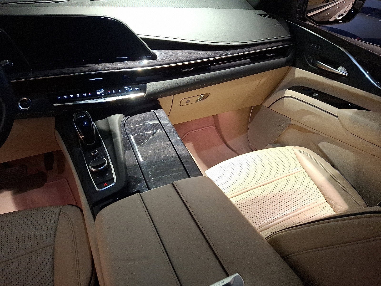 2023 Cadillac Escalade Premium Luxury