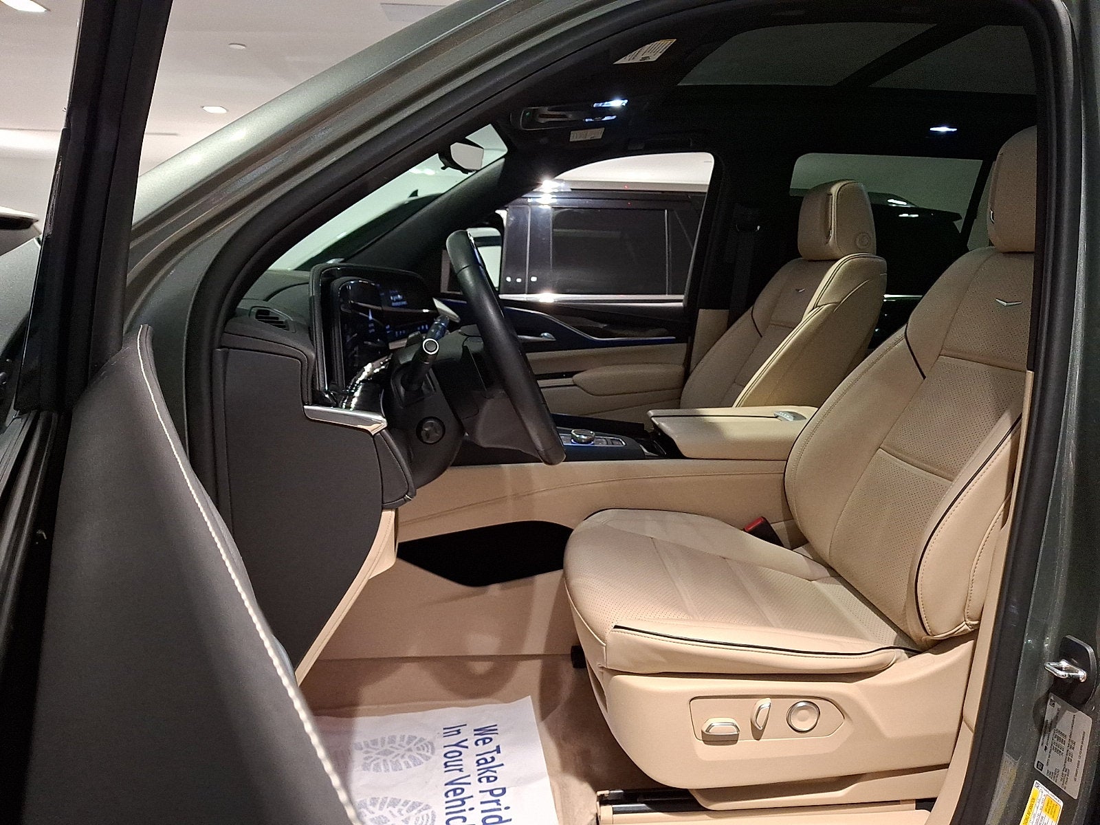 2023 Cadillac Escalade Premium Luxury