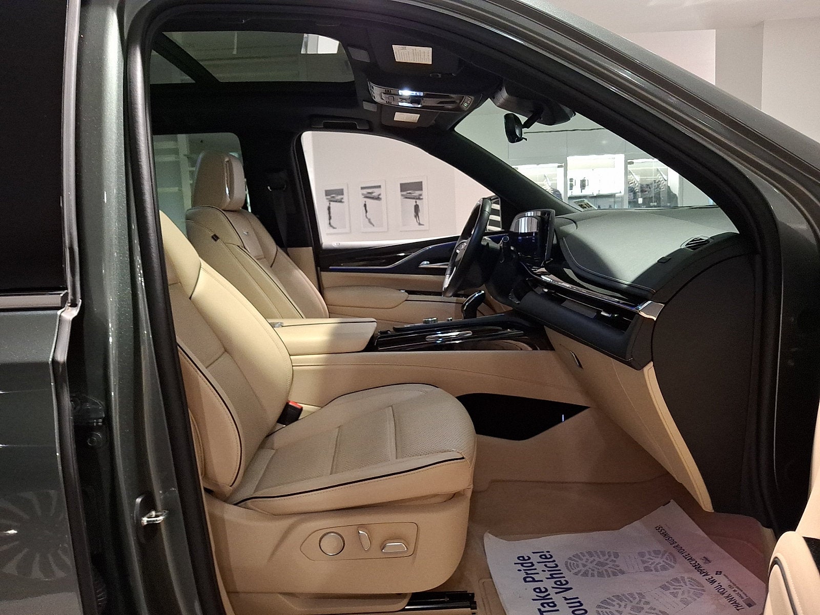 2023 Cadillac Escalade Premium Luxury