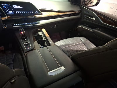2023 Cadillac Escalade Sport Platinum