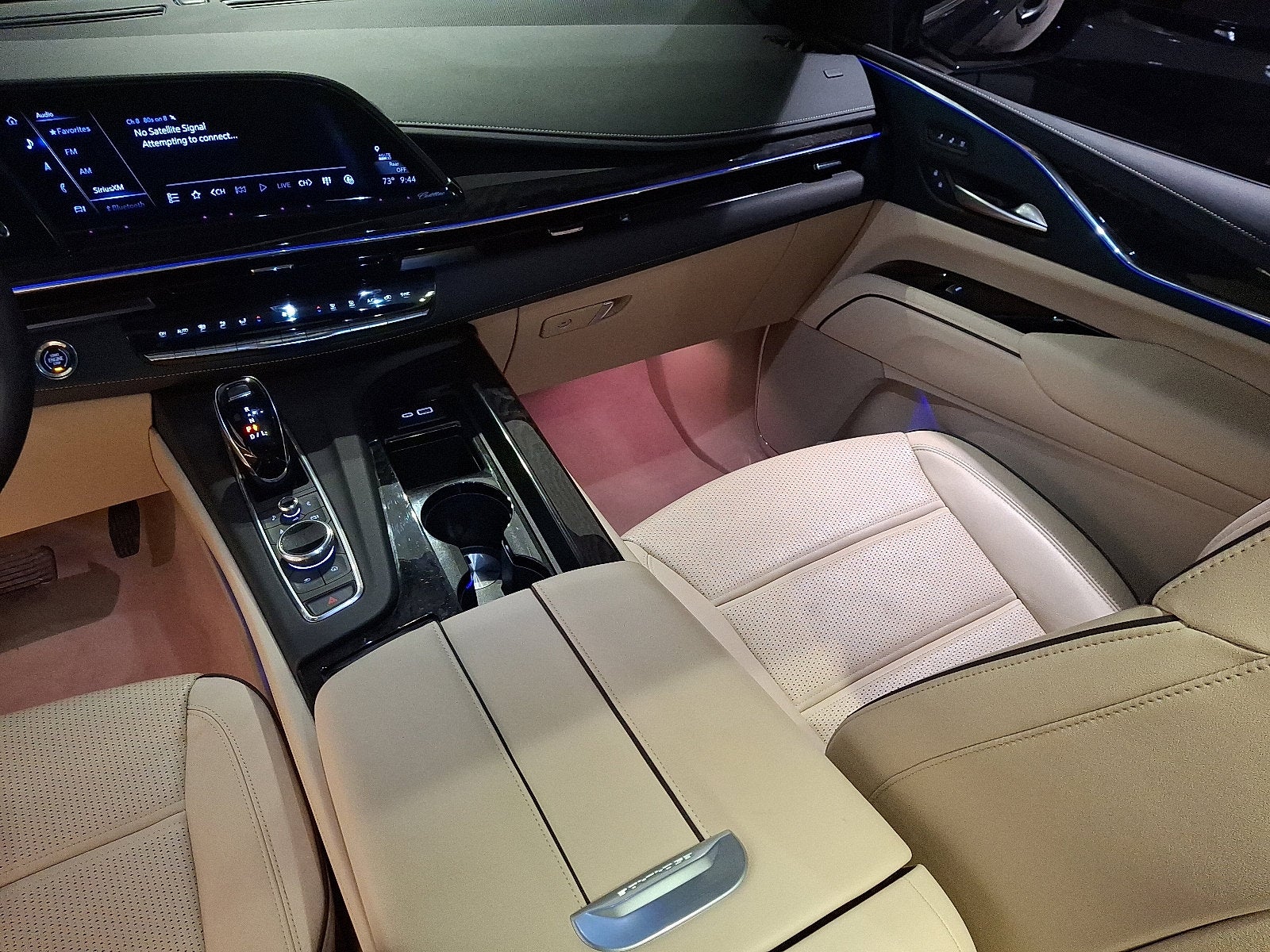 2023 Cadillac Escalade ESV Premium Luxury