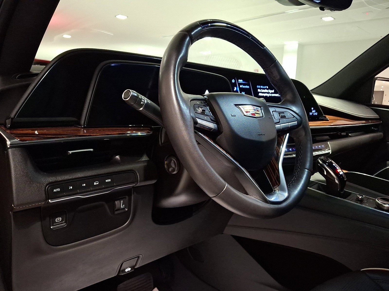 2023 Cadillac Escalade ESV Premium Luxury