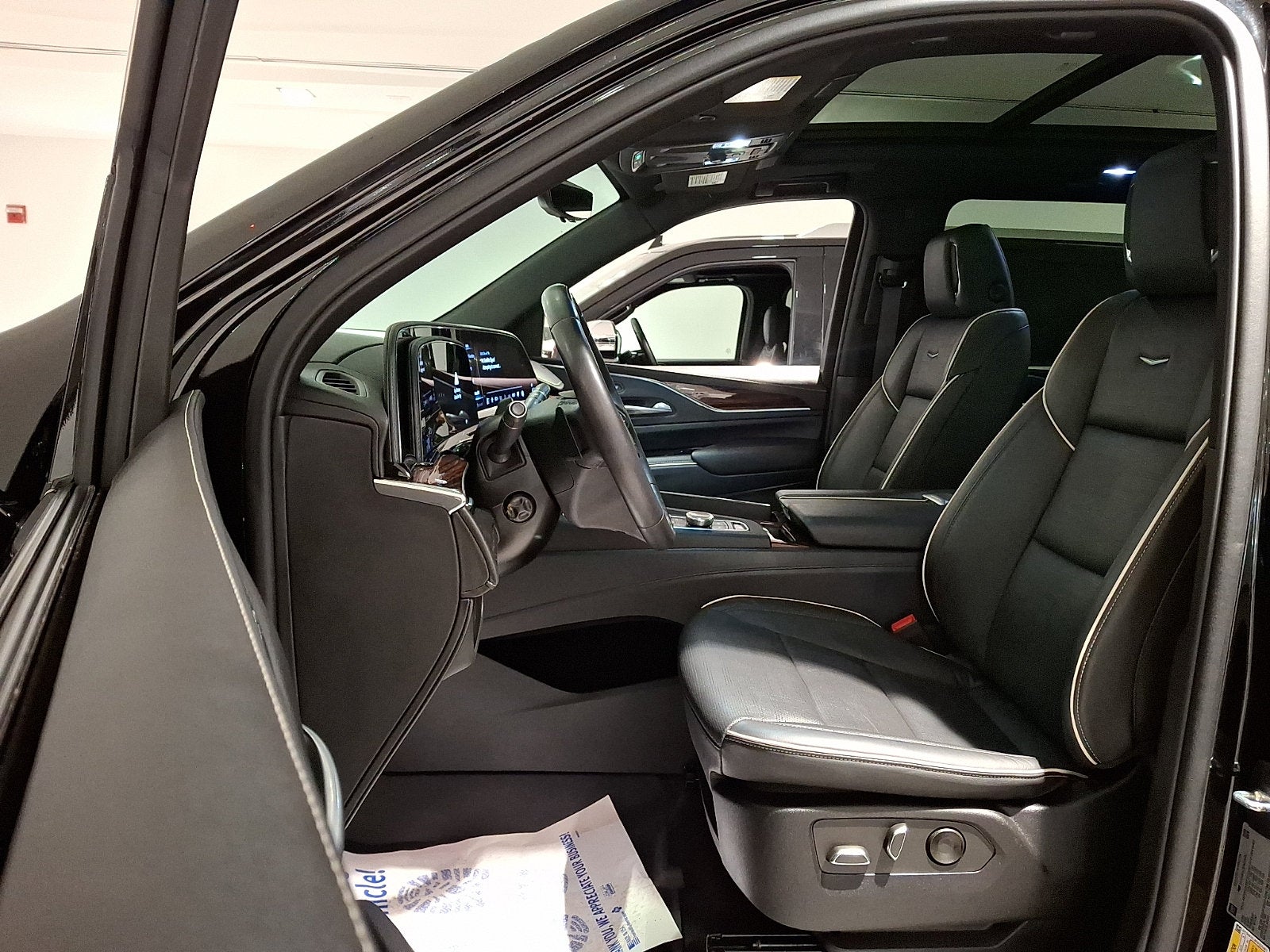 2023 Cadillac Escalade ESV Premium Luxury