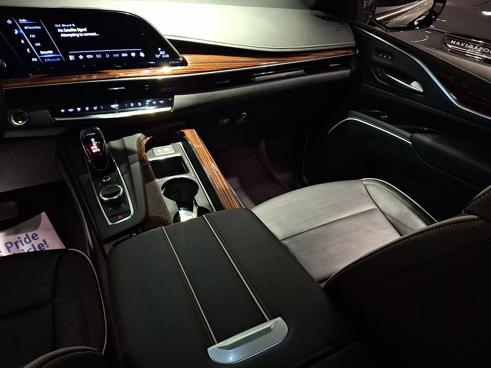 2023 Cadillac Escalade ESV Premium Luxury
