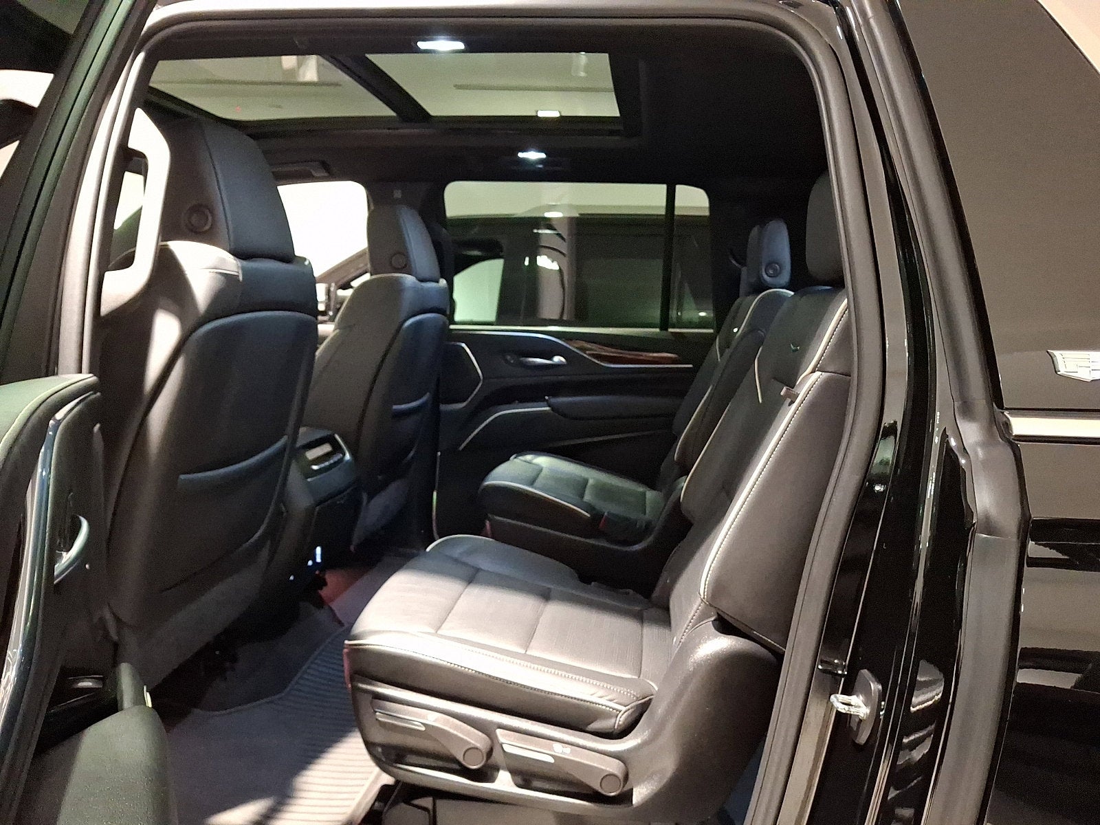 2023 Cadillac Escalade ESV Premium Luxury