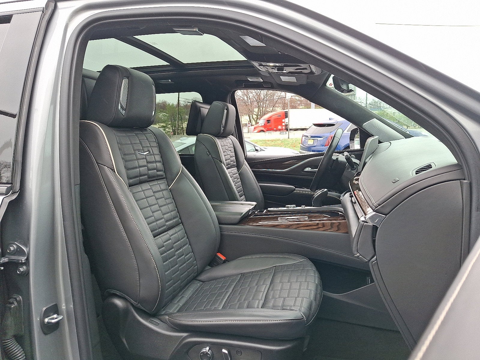 2023 Cadillac Escalade ESV Sport Platinum